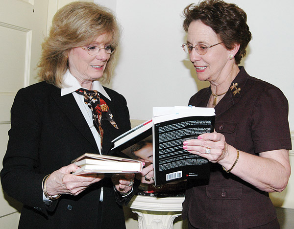 Friends of the Library to host Ladies’ Luncheon