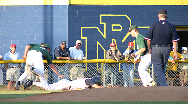 RM Gryphons keep on winning in state playoffs